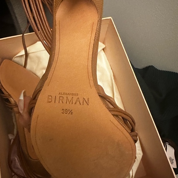 Brand new, 39.5 don’t fit me retail $595 - Picture 2 of 4